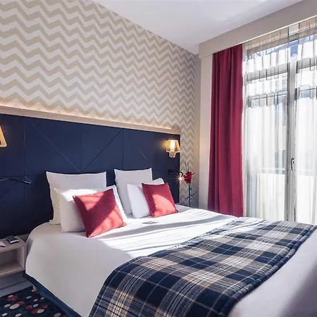 Mercure Centre Hotel 4*